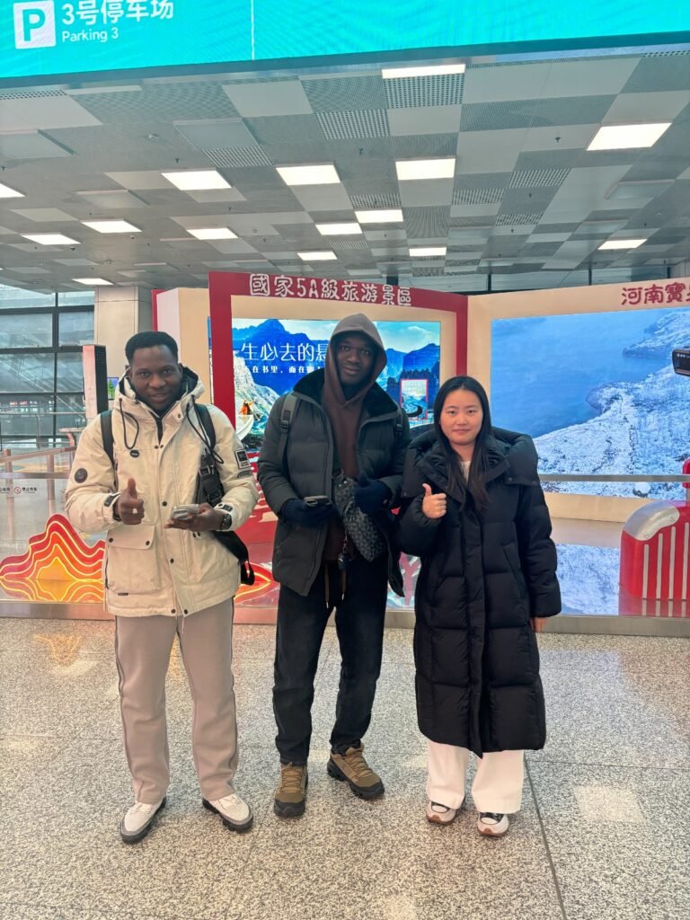 Customer visit with the Qiande team